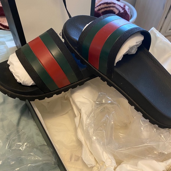Men’s Gucci slides